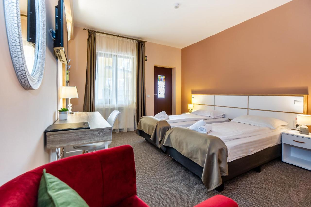 Long Street Hotel Brasov Ngoại thất bức ảnh